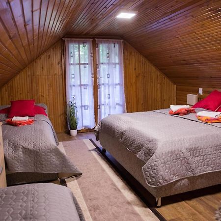 Füge-Fa-Ház Vásárosnamény - Gergelyiugornya Apartamento Exterior foto