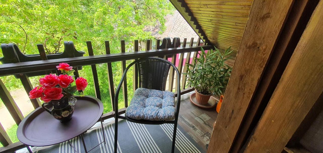 Füge-Fa-Ház Vásárosnamény - Gergelyiugornya Apartamento Exterior foto