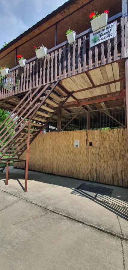 Füge-Fa-Ház Vásárosnamény - Gergelyiugornya Apartamento Exterior foto