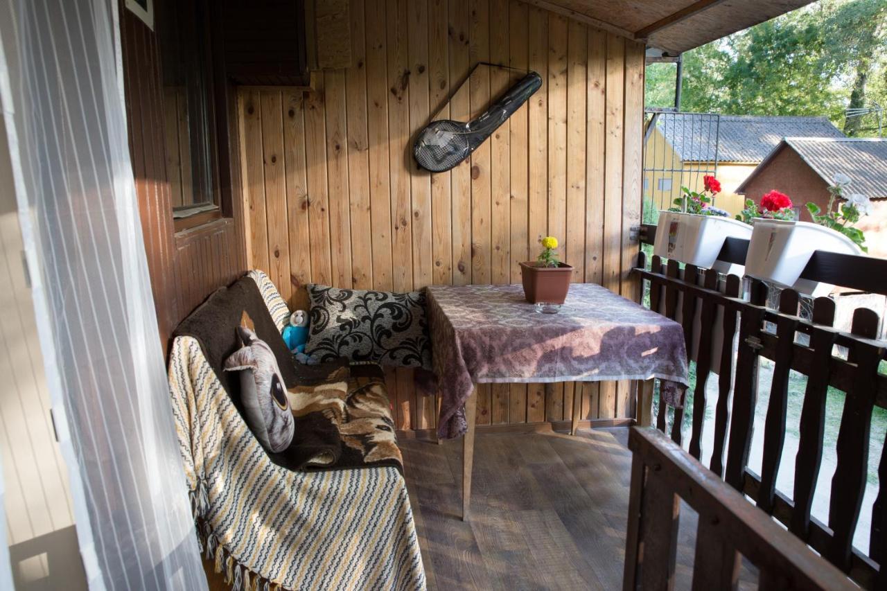 Füge-Fa-Ház Vásárosnamény - Gergelyiugornya Apartamento Exterior foto