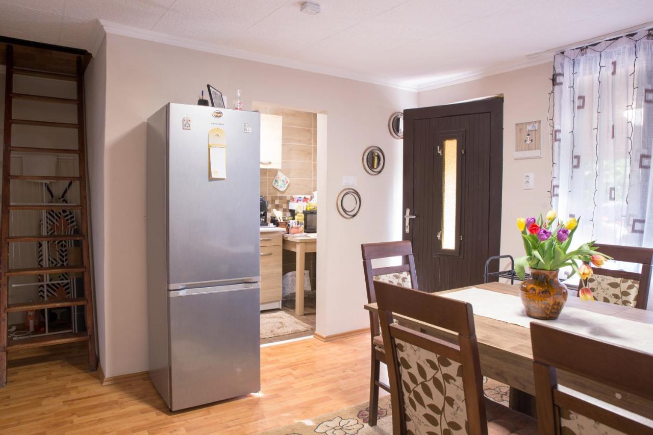 Füge-Fa-Ház Vásárosnamény - Gergelyiugornya Apartamento Exterior foto